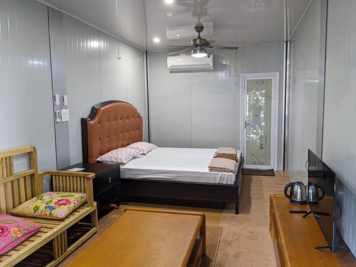 Private Rooms With International Airport View Neu-Delhi Exterior foto